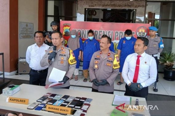 3 Wanita Komplotan Pencopet Asal Cirebon - JPNN.COM