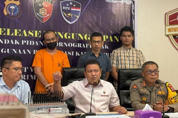 FW Gunakan Data Penduduk Saat Pemilu untuk Meregistrasi Kartu Perdana, Polisi Bertindak - JPNN.COM