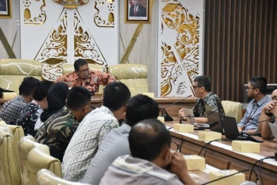 Merespons Aspirasi Honorer, Komisi I DPRD Jabar Usulkan Penambahan Kuota PPPK Guru - JPNN.COM