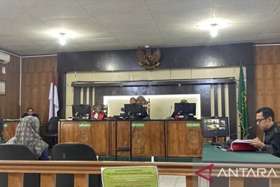 Sidang Pasutri Oknum Polisi-Jaksa Terlibat Suap Perkara Narkoba di Pekanbaru, Ini Tuntutan JPU - JPNN.COM