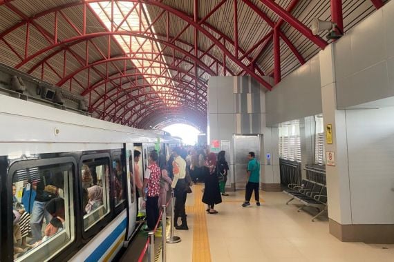 6 Tahun LRT Sumsel: Tumbuh jadi Transportasi Modern yang Membangun Budaya Kembali ke Angkutan Umum - JPNN.COM