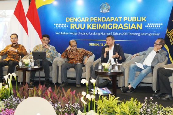 Perubahan RUU Keimigrasian untuk Menjawab Tantangan Masa Depan - JPNN.COM