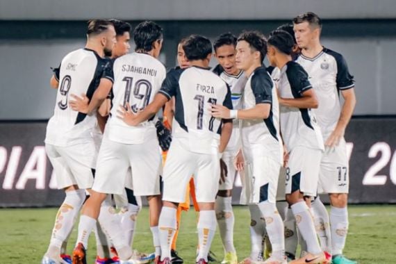Piala Presiden 2024: Pukul Madura United, Persija Jakarta Pimpin Klasemen Grup B - JPNN.COM