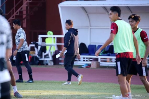 Piala AFF U-19 Timnas Indonesia vs Timor Leste, Indra Sjafri Siapkan 2 Opsi Permainan - JPNN.COM
