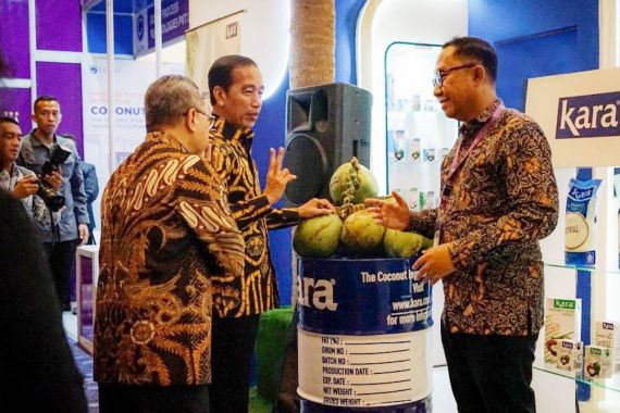 Berkontribusi di Industri Kelapa, Sambu Group Raih Penghargaan dalam Cocotech 2024 - JPNN.COM
