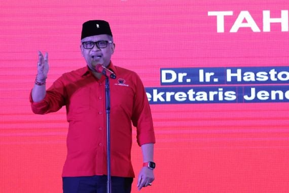 Hasto Semangati Kader PDIP Memenangkan Paslon yang Didukung Partai di Pilkada 2024 - JPNN.COM