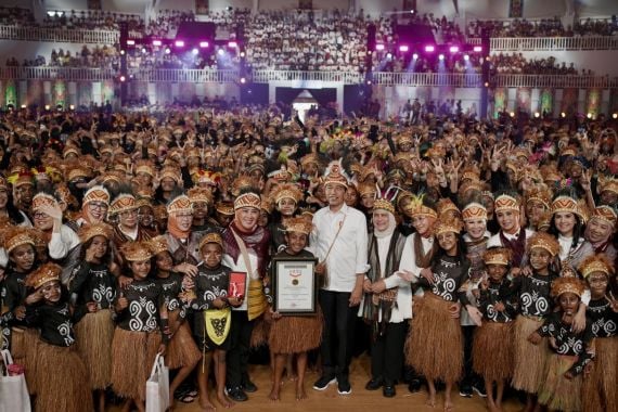 Presiden Jokowi Peringati Hari Anak Nasional di Papua - JPNN.COM