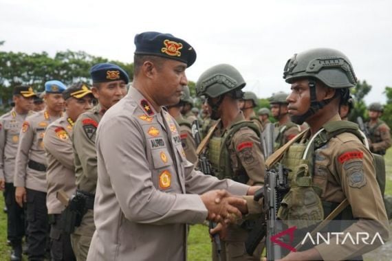 Operasi Separatis Mansinam 2024 di Maybrat, Polda Papua Barat Kerahkan 70 Personel Brimob - JPNN.COM