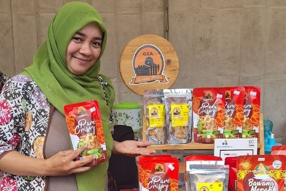 Anak Sulit Makan Sayur, Nasabah PNM Mekaar Langsung Sulap Pare Jadi Menu Andalan  - JPNN.COM