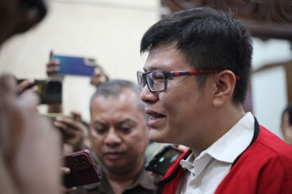 Ronald Tannur Terdakwa Pembunuhan Dini Sera di Surabaya Divonis Bebas - JPNN.COM