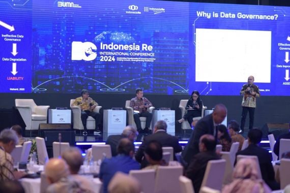IIC 2024: Transformasi dan Inovasi Menuju Keberlanjutan Industri Perasuransian Indonesia - JPNN.COM