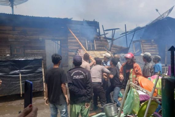 Kebakaran Besar di Karo Sumut, 36 Rumah Hangus - JPNN.COM