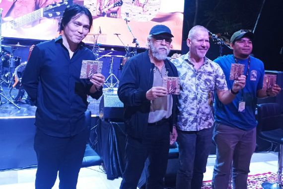 Cerita Iwan Fals di Balik Perilisan Ulang Album RAYA Setelah Satu Dekade - JPNN.COM