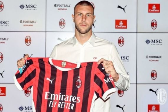 Resmi, AC Milan Rekrut Strahinja Pavlovic - JPNN.COM