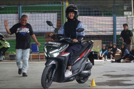 Deltalube Berikan Teknik Berkendara Kepada Pelajar SMK di Tangerang - JPNN.COM