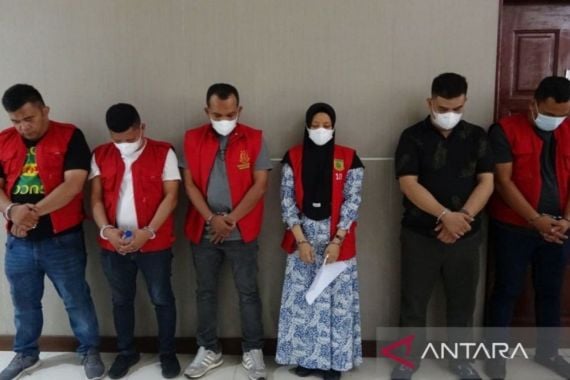 Kasus Dugaan Korupsi Seleksi PPPK Madina, Kejati Sumut Tahan 6 Tersangka - JPNN.COM