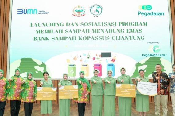 Ketua Persit Kartika Chandra Kirana: Program Memilah Sampah Menabung Emas Pegadaian Sangat Bermanfaat - JPNN.COM