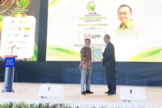 APP Group Raih Indonesia's Top Green Leaders Award 2024 - JPNN.COM