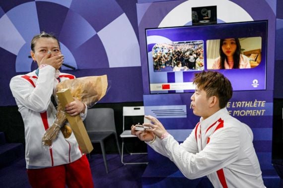 Raih Emas Paris 2024, Huang Ya Qiong Dilamar Kekasih - JPNN.COM