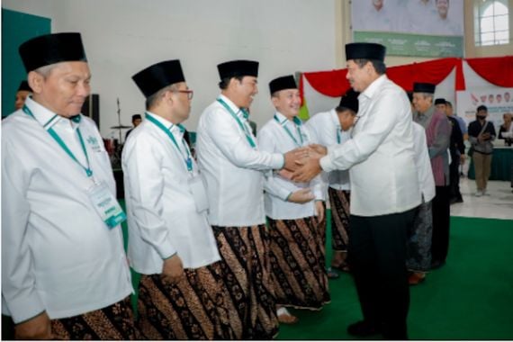 Hadiri Pelantikan Pengurus PWNU Jateng, Nana Sudjana Ajak Tingkatkan Sinergi - JPNN.COM