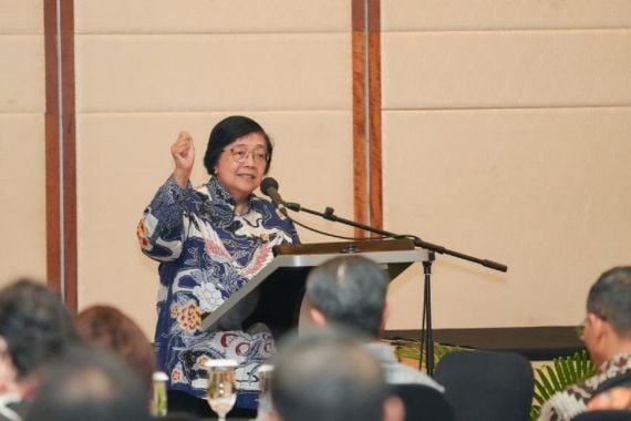 Pesan Penting Menteri LHK Siti Nurbaya kepada Negosiator RI di COP29 - JPNN.COM