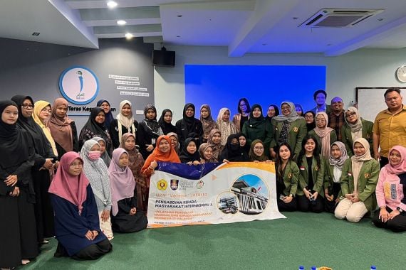 Dosen FISIP UPNVJ Gelar Pelatihan Nasionalisme untuk PMI di Malaysia - JPNN.COM