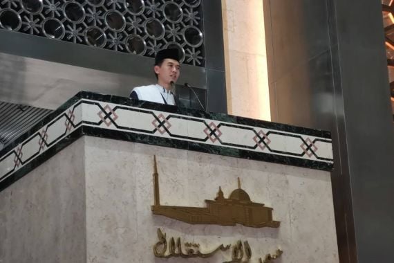 Prof Niam Gemakan Nama Veddriq dan Rizki Juniansyah dalam Khotbah di Istiqlal - JPNN.COM