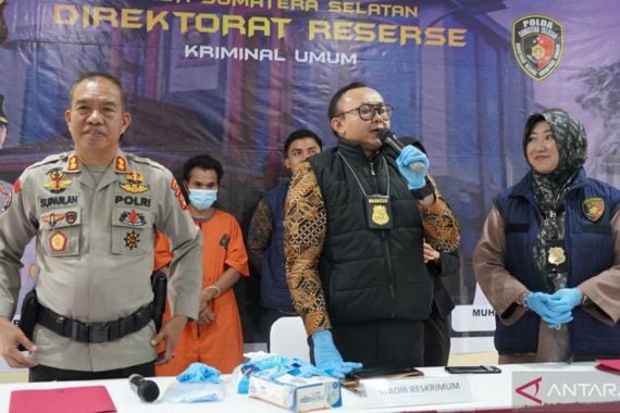 Bejat! Ayah Rudapaksa Putri Kembar Belasan Tahun di Banyuasin - JPNN.COM