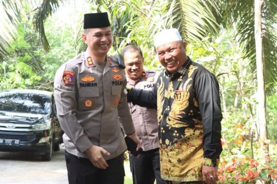 Jaga Kondusifitas Jelang Pilkada, AKBP Fahrian Sambangi Tokoh Agama dan Masyarakat, - JPNN.COM