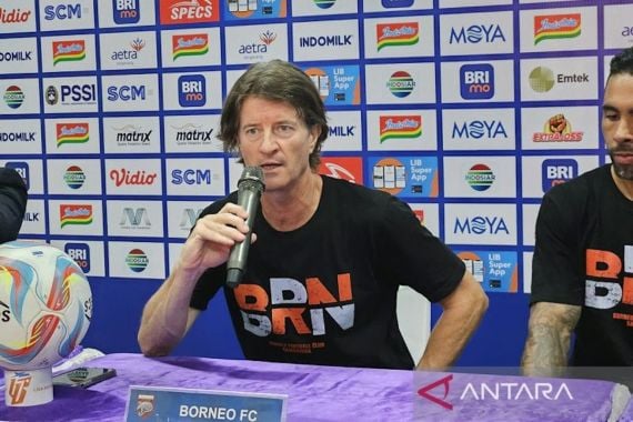 Semen Padang vs Borneo FC di Liga 1, Pieter Huistra Minta Pemainnya Waspada - JPNN.COM