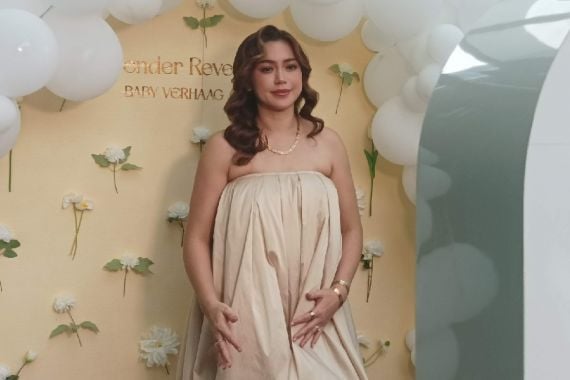 Impian Punya Anak Perempuan Segera Terwujud, Jessica Iskandar Tidak Sabar Lakukan Ini - JPNN.COM