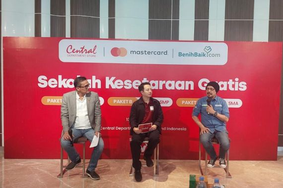 Sekolah Kesetaraan Gratis Beri Akses Pendidikan untuk Anak-Anak - JPNN.COM