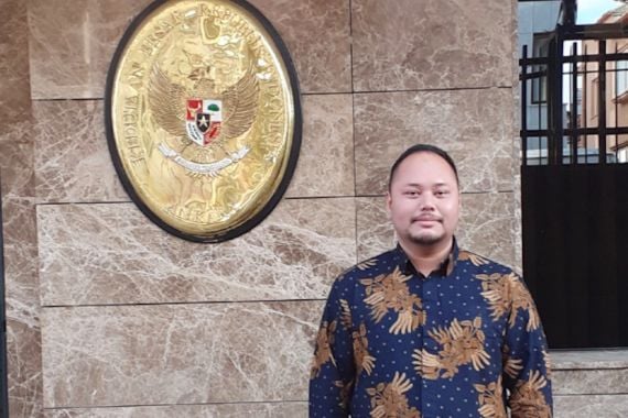 Direktur PUSAKA Tolak Wacana Kepolisian di Bawah Kemendagri, Begini Alasannya - JPNN.COM