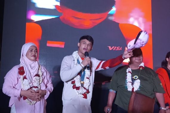 Peraih Emas Olimpiade Rizki Juniansyah Kecewa atas Sikap Pemprov Banten - JPNN.COM