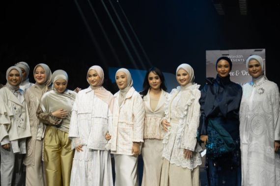 VAIA Kenalkan Koleksi Sepatu Terbaru di Muslim Fashion Festival 2024 - JPNN.COM