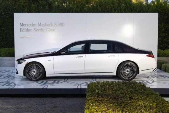 Mercedes-Maybach S 680 Nordic Glow Hanya Diproduksi Sebanyak 50 Unit - JPNN.COM