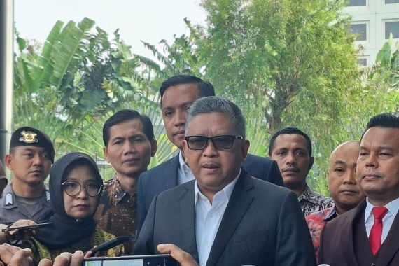 Hasto Sebut Kapasitasnya di Timses Jokowi di KPK, Lalu Ungkap Erick Thohir dan Budi Karya - JPNN.COM