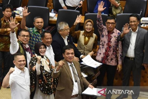 Bertentangan dengan UUD 1945, Revisi UU Pilkada Akan Cacat Hukum Kronis - JPNN.COM