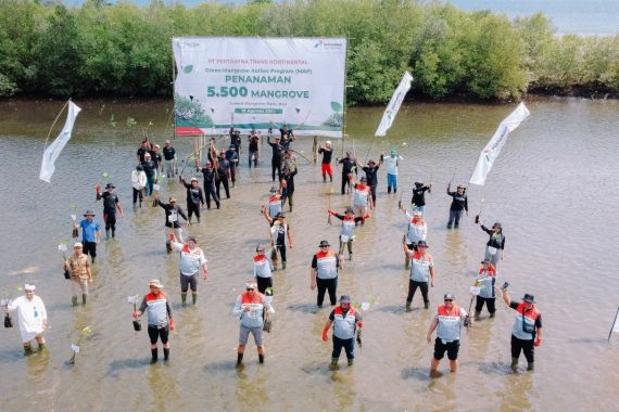 PTK Tanam 5.500 Bibit Mangrove & Resmikan Rumah Pembibitan di Bali untuk Lindungi Lingkungan Pesisir - JPNN.COM