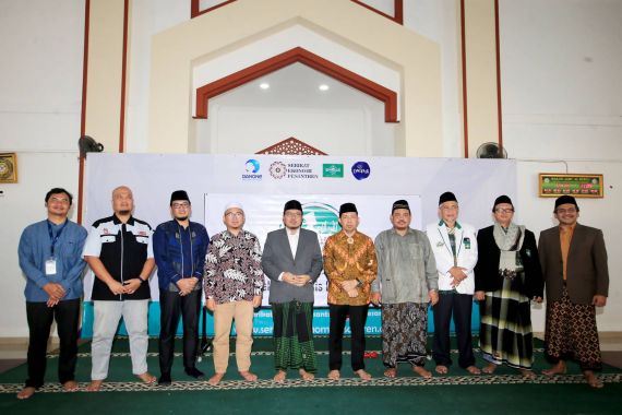 Ikhtiar Danone Indonesia Dukung Kemandirian Ekonomi Pesantren - JPNN.COM