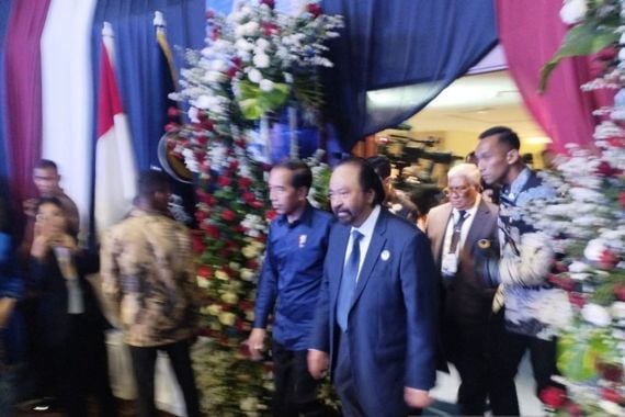 Bicara Strategi Tepat di Depan Jokowi, Surya Paloh Sebut Nama Bahlil - JPNN.COM