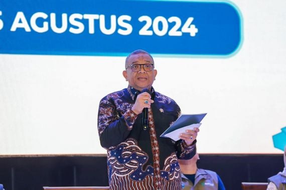 Wamenaker Afriansyah Noor Menutup Naker Fest 2024: Alhamdulillah Berjalan Sukses - JPNN.COM