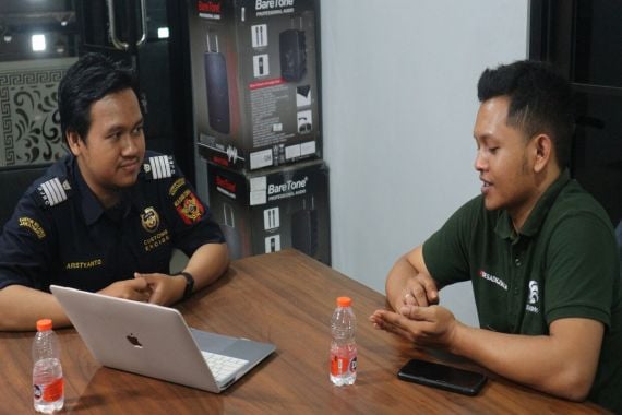 Bea Cukai Asistensi 2 Pabrik Hasil Tembakau Baru di Malang - JPNN.COM