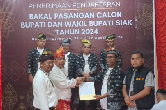 Hadapi Mantan Atasan di Pilkada Siak, Irving Kahar Janjikan Perubahan Besar - JPNN.COM