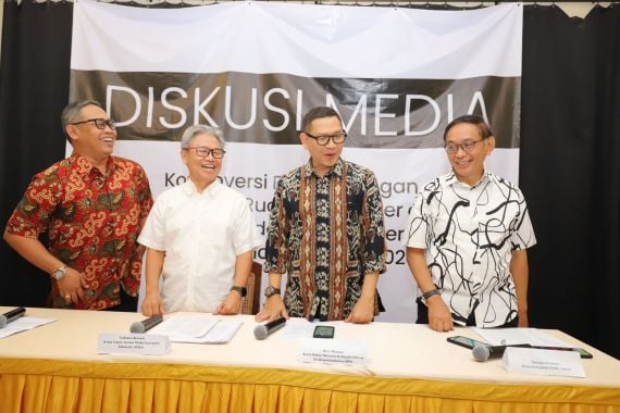 Pengusaha dan Industri Kreatif Menolak Aturan Zonasi Iklan Rokok - JPNN.COM