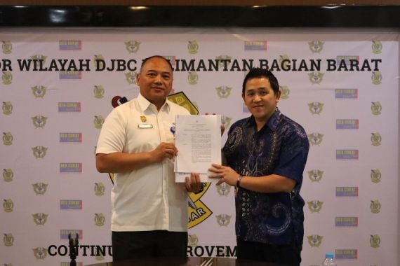 Kanwil Bea Cukai Kalbagbar Berikan Izin Fasilitas PLB untuk PT Surya Inti Primakarya - JPNN.COM