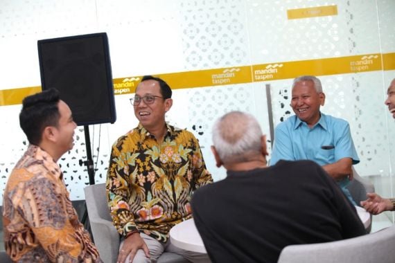 Bank Mandiri Taspen Gelar Program Direktur Menyapa Nasabah di 3 Kantor Cabang - JPNN.COM