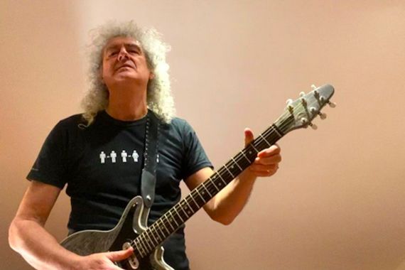 Dilarikan ke RS karena Strok Ringan, Gitaris Queen Brian May Masih Bisa Main Gitar - JPNN.COM