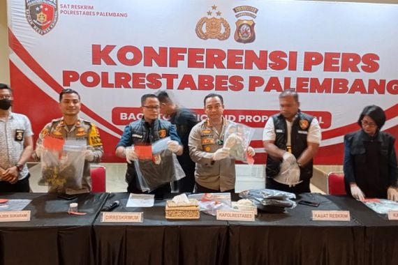 Pembunuh dan Pemerkosa Siswi SMP di Palembang Ikut Tahlilan di Malam Pertama - JPNN.COM