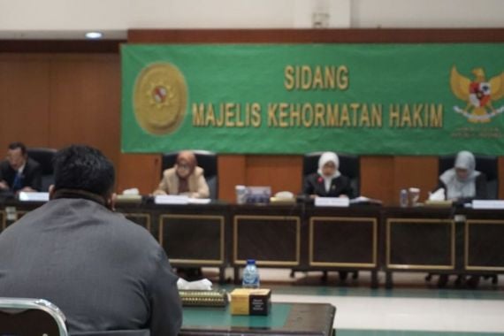 Mangkir 70 Hari Kerja, Hakim di Medan Ini Diberhentikan - JPNN.COM